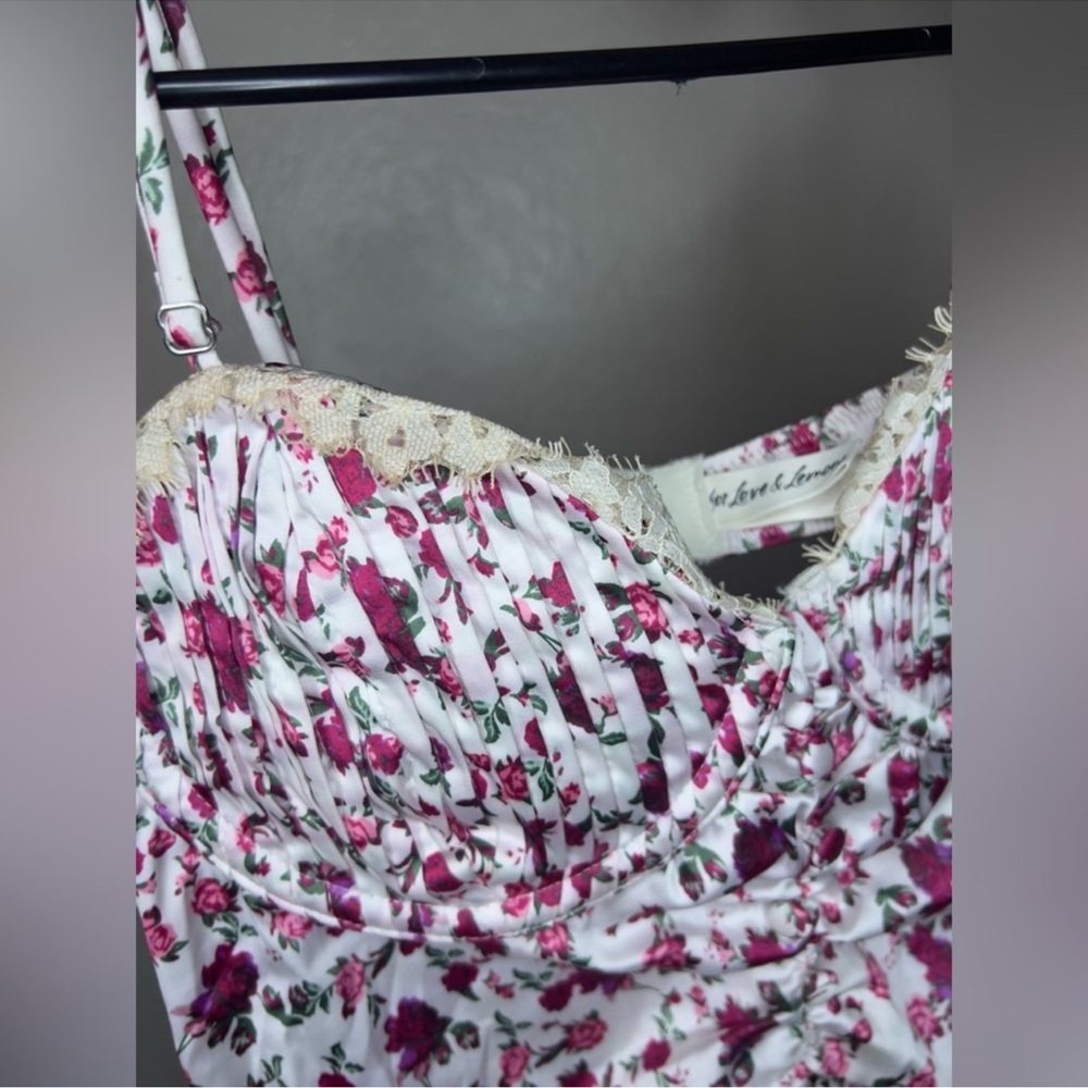 Floral Ruched Pink and White for love & lemons Top - Picture 3 of 5